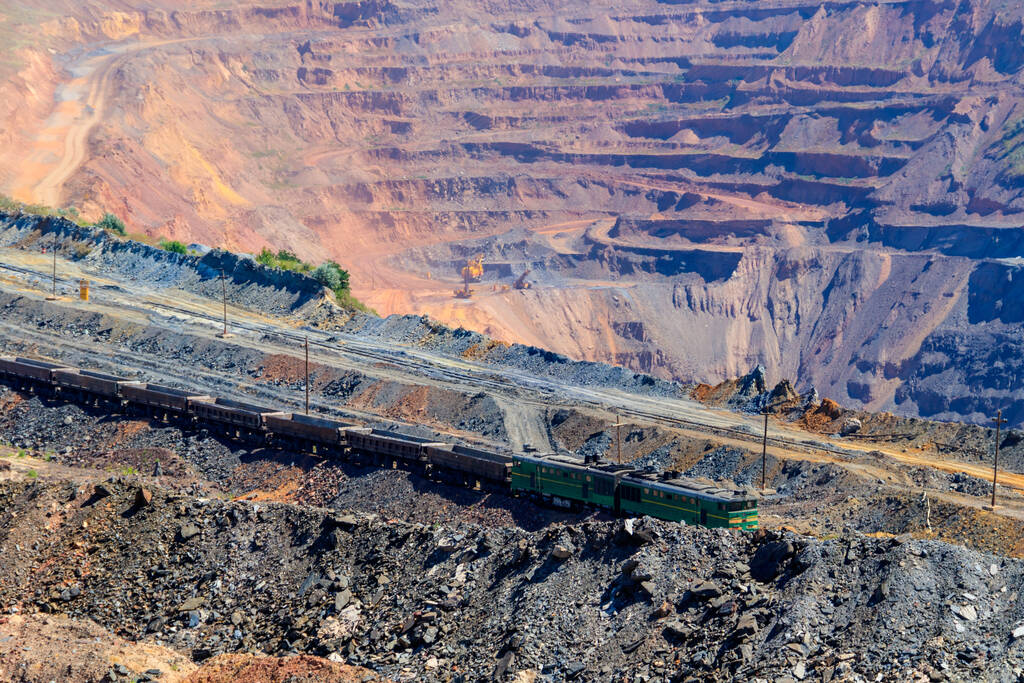 国内矿产量维持低位 铁矿石价格下行空间有限