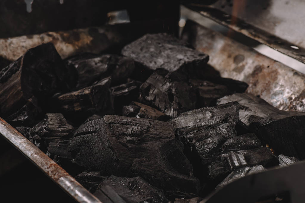 国内精煤和原煤产量出现拐点 焦煤下游需求疲弱